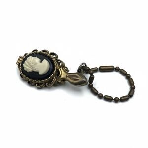 Victorian Cameo Glove Clip Double sided